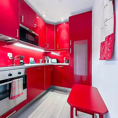 Pied-a-terre In Crans-montana, Pool And View - Swiss Alps קראנס-מונטנה